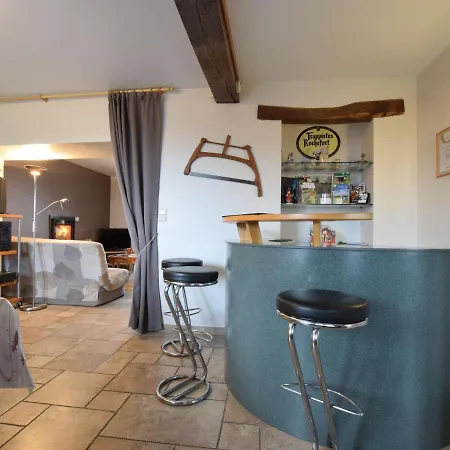 Lovely Spot With Plenty Of Outdoor Space * Lavaselle