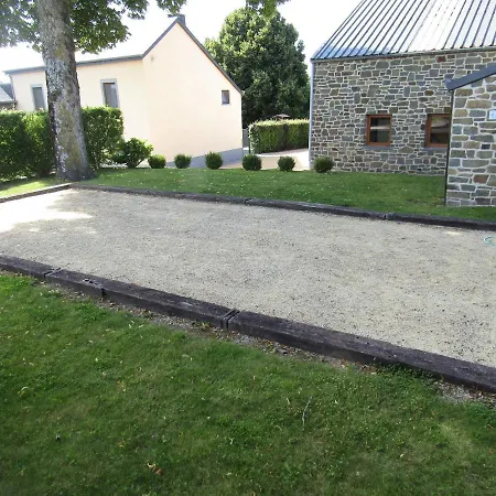 Lovely Spot With Plenty Of Outdoor Space